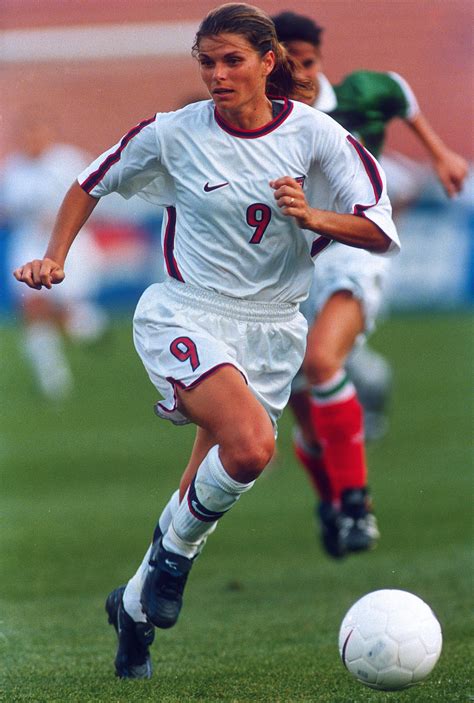 U.S. Soccer Great Mia Hamm espnW’s Top Female Athlete of Past 40 Years ...