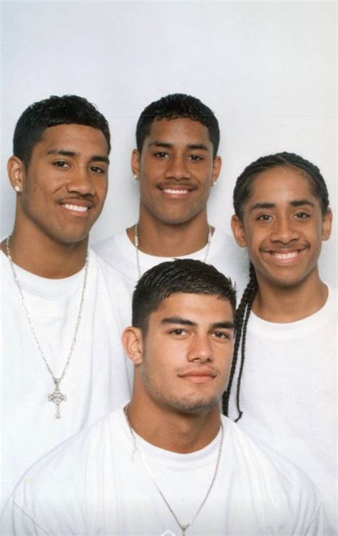 Photo: Roman Reigns With The Usos When They Were Young Men - PWMania ...