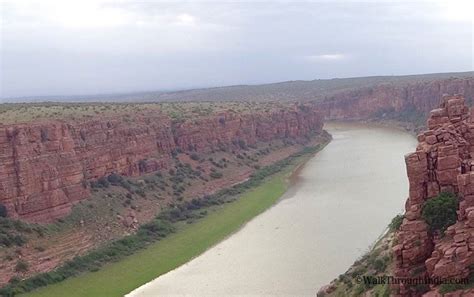 10 Largest River Basin in India by Drainage Area