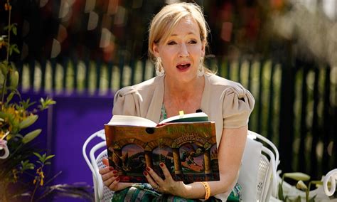 J.K. Rowling announces four new 'Harry Potter' books are coming