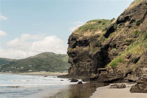 Piha Beach - Annapolis, Maryland + Washington DC Wedding Photographer - Lauren R Sw