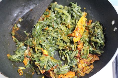 Bethica's Kitchen Flavours: Palak Paneer (Spinach-Cottage Cheese) in ...