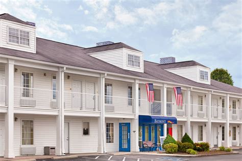 Baymont by Wyndham Tullahoma | Tullahoma, TN Hotels