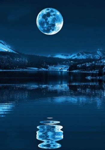 Background Moon Over Water GIF - Background MoonOverWater - Discover & Share GIFs