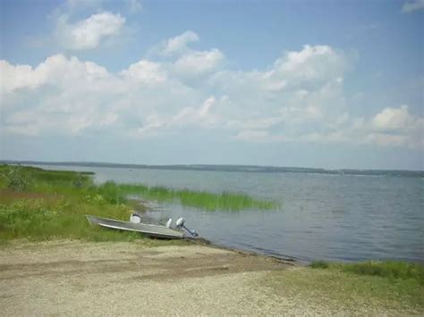 Gull Lake, Alberta, Canada Vacation Info: LakeLubbers