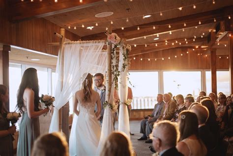 Wedding at Duke's in Malibu, California // Daphne + Connor - Teri B ...