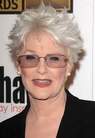 20 Decent Short Hairstyles for Over 70 with Glasses - Trendy Hairstyles for Chubby Faces