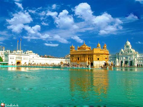 Golden Temple 4K Wallpaper