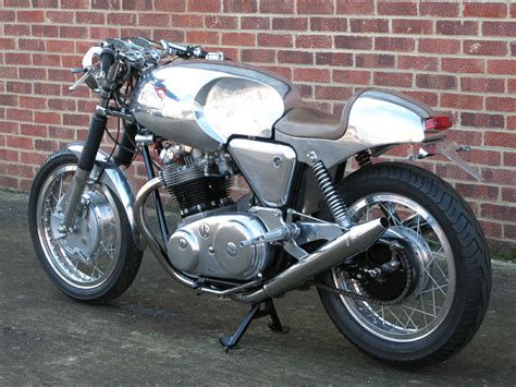 Norton Commando 750 Cafe Racer | Anthony Godin