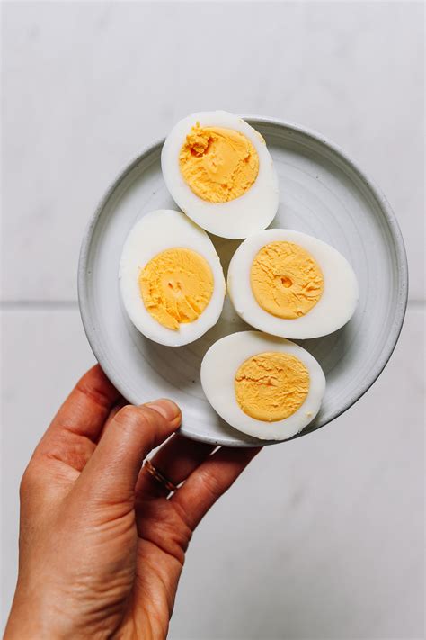 Perfect Hard Boiled Eggs Every Time (3 Ways!) - Minimalist Baker Recipes