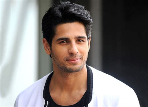 Shershaah: Sidharth Malhotra was approached by the family of Captain Batra to play their son’s ...