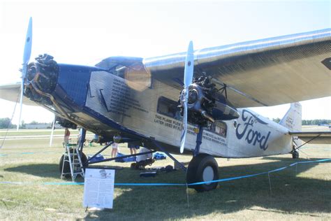 File:Ford 4AT Trimotor.JPG - Wikipedia