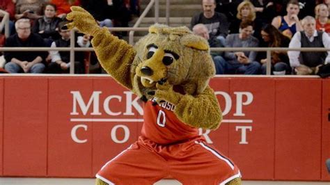 Davidson Wildcats ranks 24th in AP poll | Charlotte Observer