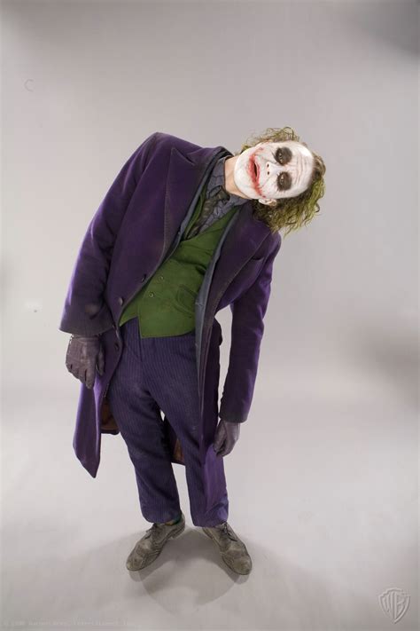 Great Promo Photos of Heath Ledger as The Joker — GeekTyrant