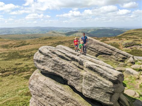 Hiking Kinder Scout with kids from Hayfield (14km) | Peak District Kids