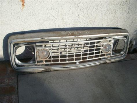 Buy 1972 1973 AMC Jeep Commando Original Grill Complete in Pacoima, California, US, for US $224.99