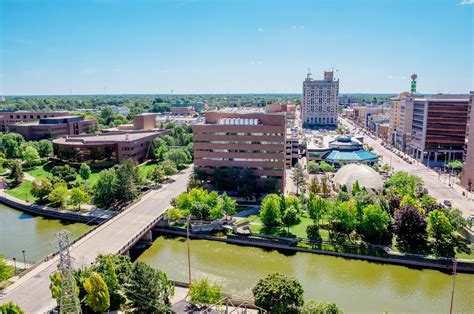 Office of Marketing & Communications | University of Michigan-Flint