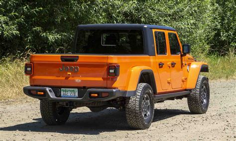 2020 Jeep Gladiator Mojave: Review - autoNXT.net