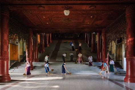 Buddhism in Myanmar — Thomas De Cian