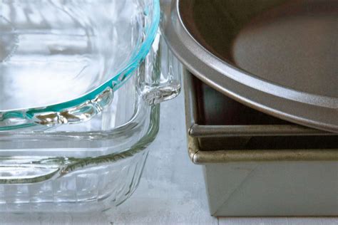 Glass vs. Metal Baking Pans: What's the Difference?