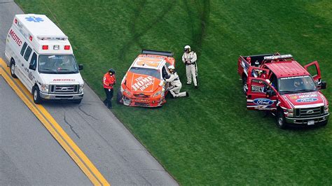 13 of the Worst Crashes in Daytona 500 History - 24/7 Wall St.