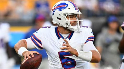 Ex-Bills QB Matt Barkley Could Be Close to NFL Return After NYG Workout ...