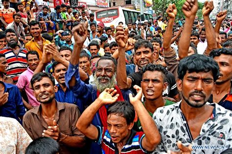 Traffic in parts of Bangladesh's Dhaka affected due to rickshaw-pullers ...