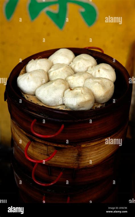 Dim sum, Breakfast street food, Guangzhou, China Stock Photo - Alamy