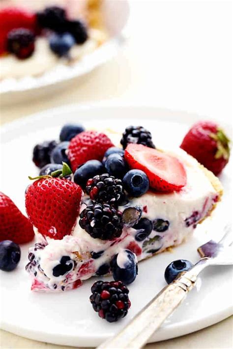 No Bake Very Berry Cheesecake | The Recipe Critic