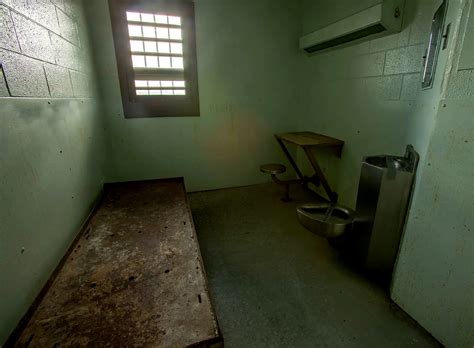 20-10-11 04 Solitary Cell at Rikers | Felton Davis | Flickr