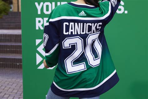 Canucks unveil new "reverse retro" jersey they'll wear next season (PHOTOS) | Sports