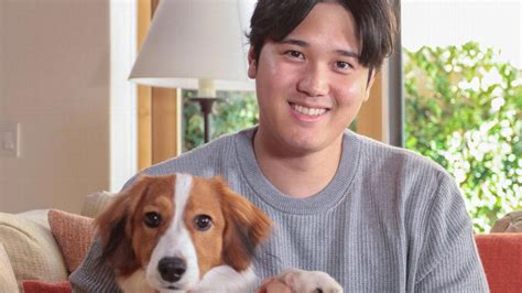 Shohei Ohtani reveals dog's name in Dodgers introduction