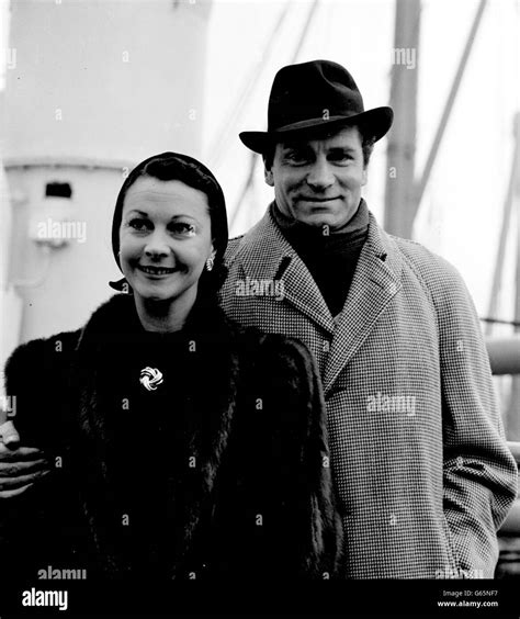 Vivien leigh with her husband sir laurence olivier Black and White Stock Photos & Images - Alamy