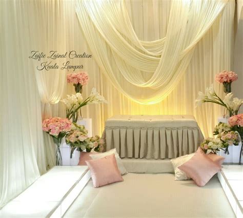 diy pelamin kahwin simple - Una Coleman