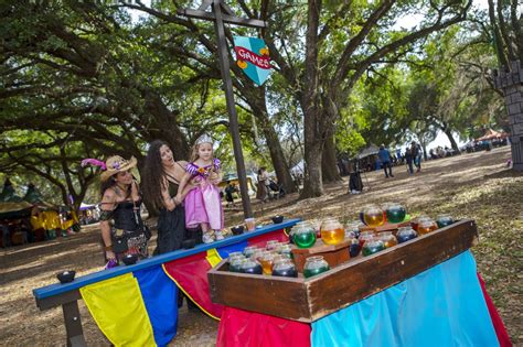 Photos: Everyone we saw at the 2023 Bay Area Renaissance Festival in Dade City | Tampa ...