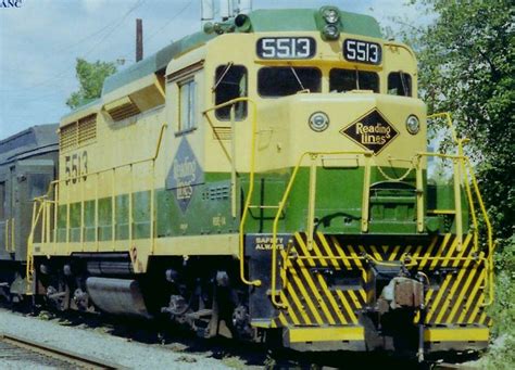 EMD GP30 | Old trains, Railroad pictures, Train pictures