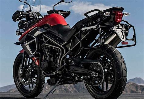 Triumph Tiger 800 XRT (2017-18) - MotorcycleSpecifications.com