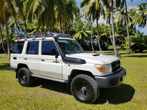 C1235 Toyota Land Cruiser Station Wagon 4WD - Cocos Autos