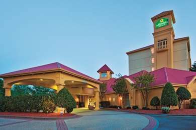 Pet Friendly Hotels in Winston-Salem, North Carolina accepting Dogs and ...