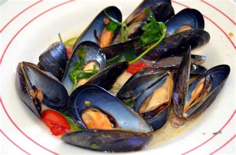 Green Mussels Vs Black Mussels: What's The Difference? - Substitute Cooking