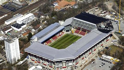 1. FC Kaiserslautern stellt Zahlungen für Stadion ein | Fußball