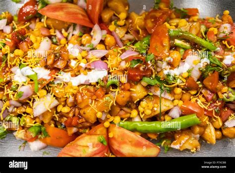 Indian Chat Food Stock Photos & Indian Chat Food Stock Images - Alamy