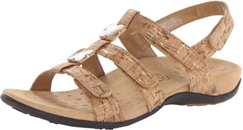 10 Best Sandals For Women With High Arches