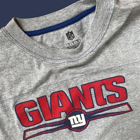 Vintage NY Giants NFL T-shirt Condition: Beautiful... - Depop