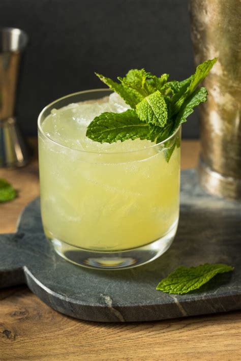 10 Best Chartreuse Cocktails - Insanely Good