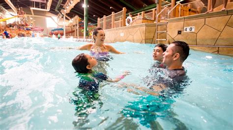 Slap Tail Pond Indoor Wave Pool | San Francisco Resort | Great Wolf Lodge