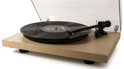 Crosley launch C-Series Turntables (C-10 & C-100)