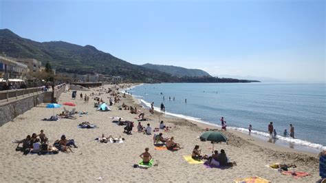 Beaches and Old Town : Cefalu Sicily | Visions of Travel