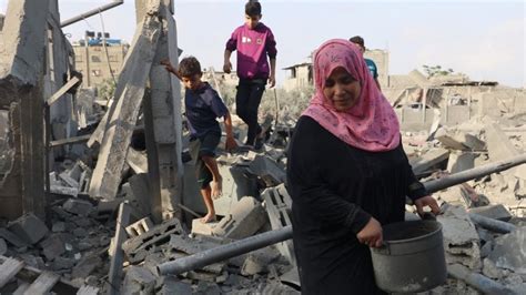 Photo: Aftermath of overnight strikes in Gaza | Middle East Eye