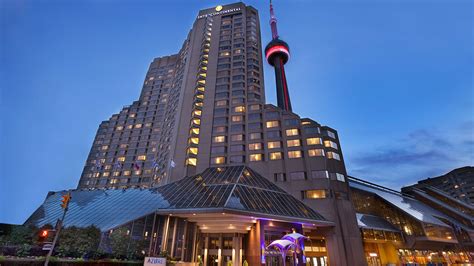 Luxury Hotel in Downtown Toronto - InterContinental Toronto Centre